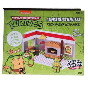 TMNT Construction Set Pizza Parlor w/ Mikey 80 pcs Nickelodeon 2022 New Sealed